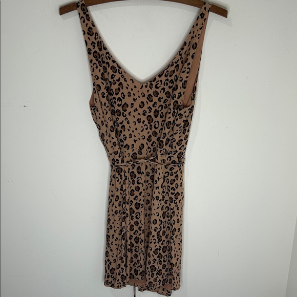 REFORMATION Feline Leopard Animal Print V-Neck Wrap Mini Dress Size XS - Picture 6 of 16